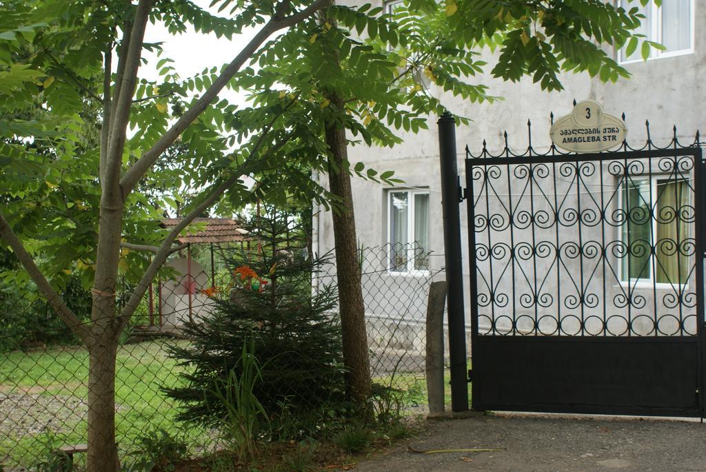 Merabi And Neli Guest House Makhinjauri Rom bilde