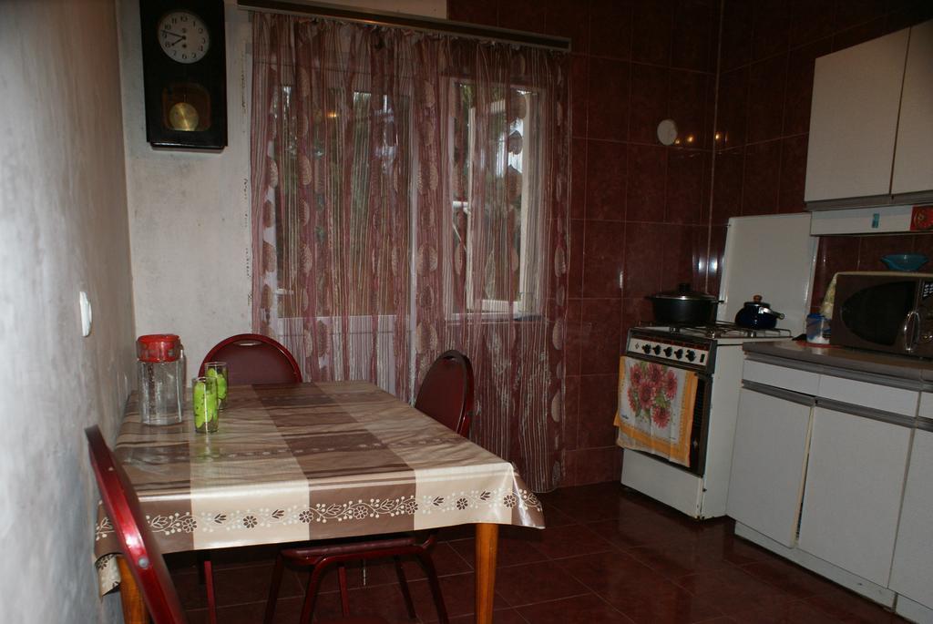Merabi And Neli Guest House Makhinjauri Rom bilde